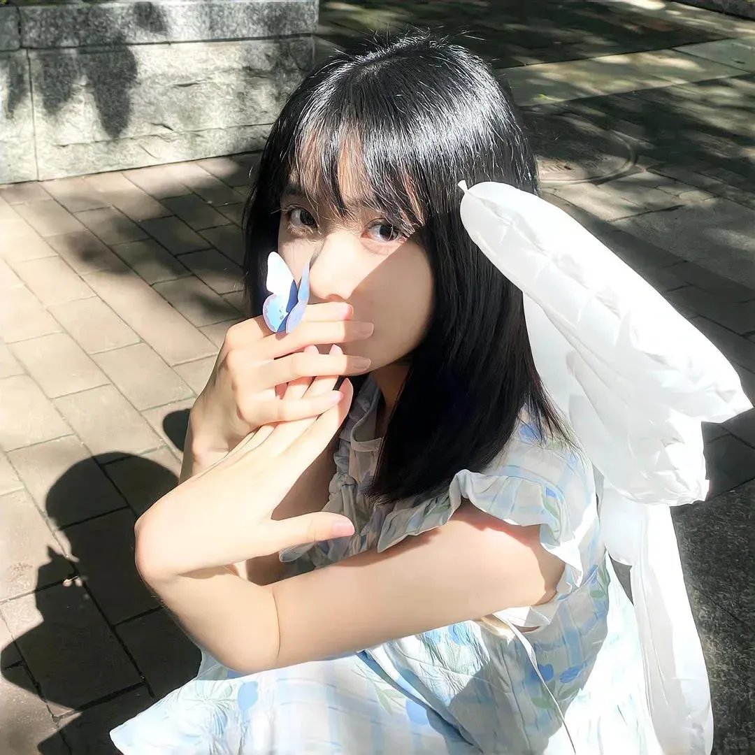 赤裸的公务员